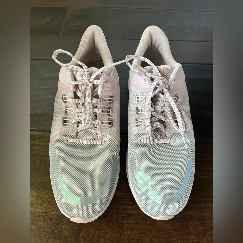 Nike Quest 4 Premium Women’s Running Shoe sz 10.5 Barely‎ Rose Athletic Sneakers